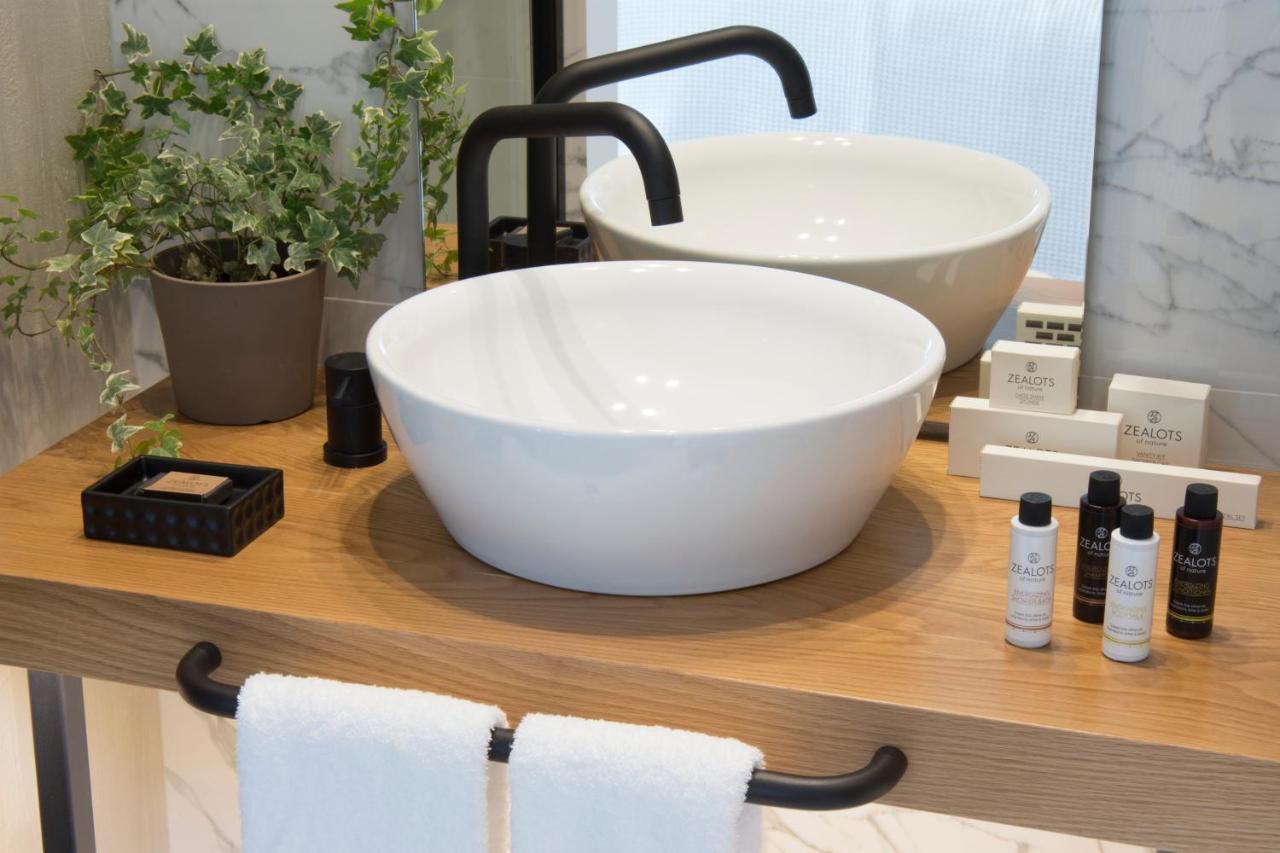 Coco-Mat Athens Jumelle Hotel Exterior foto Bathroom amenities